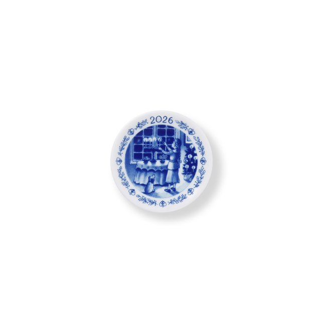Image of Royal Copenhagen Blue Collectibles jólaplatti 2026 8,5cm