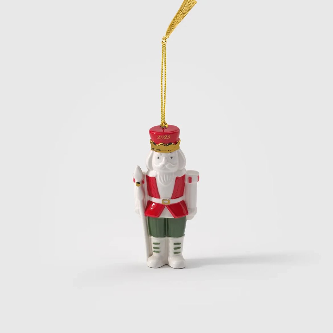 Image of Villeroy & Boch Christmas Classic jólaupphengi hnotubrjótur 2025